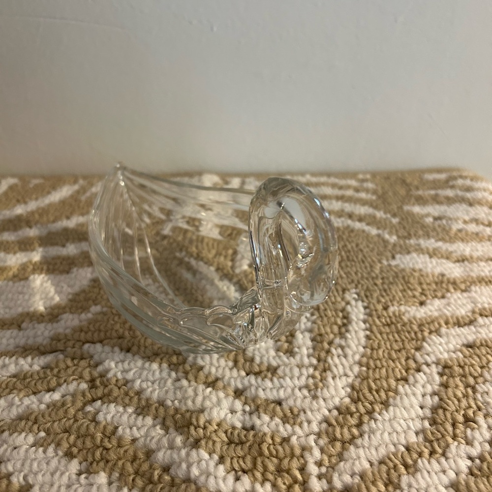 Vintage Heisey Clear Ribbed Glass Swan Nut Candy Trinket Dish Bowl
